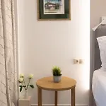 Onar Modern Luxury